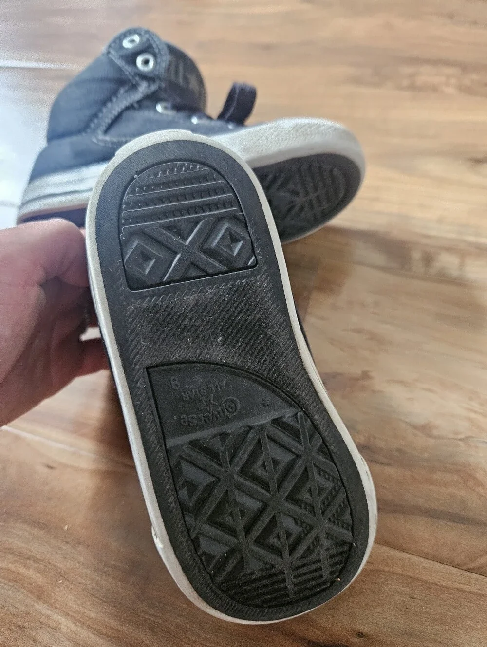 Kids Converse High-Top Canvas Sneakers - Black Size 9